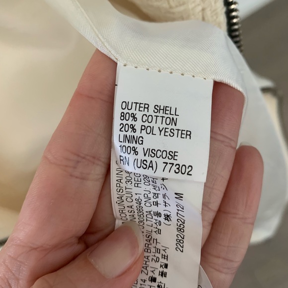 Mid length white coat - Picture 4 of 4